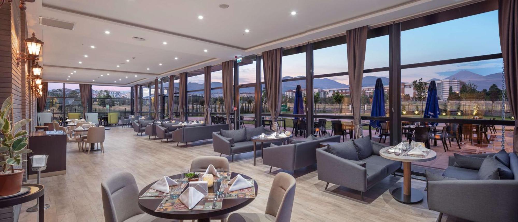 Hilton Garden Inn Erzurum Exterior foto